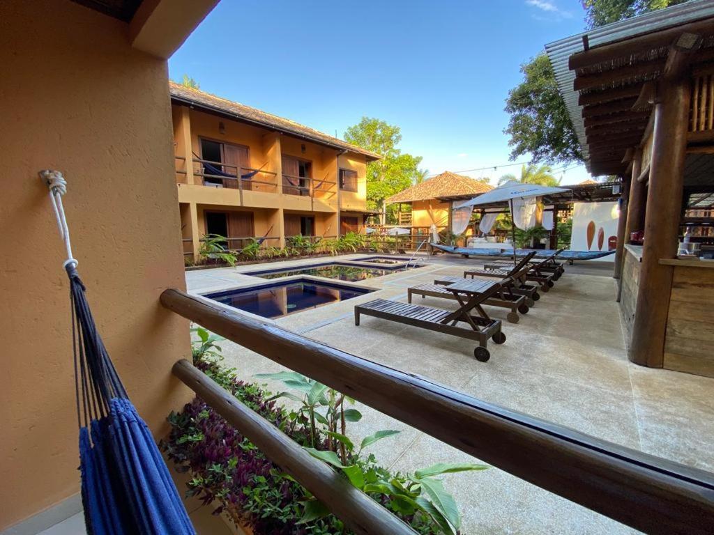 Pousada Vila Do Dengo Итакаре Экстерьер фото